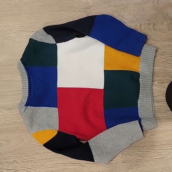 Tommy Hilfiger sweater 2-3 - Picture 4 of 4